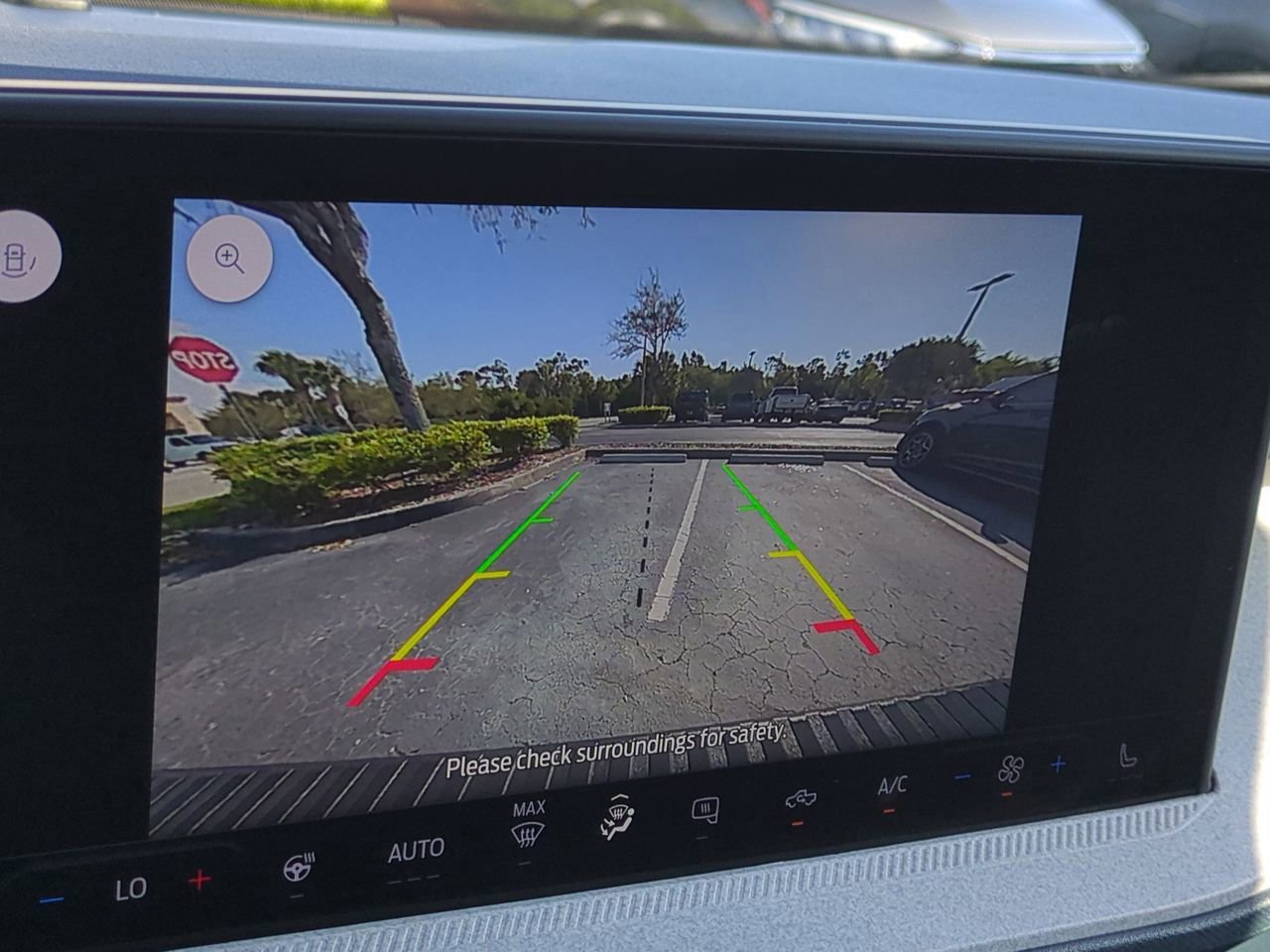 Certified 2025 Ford Maverick XLT w/ XLT Luxury Package image 19