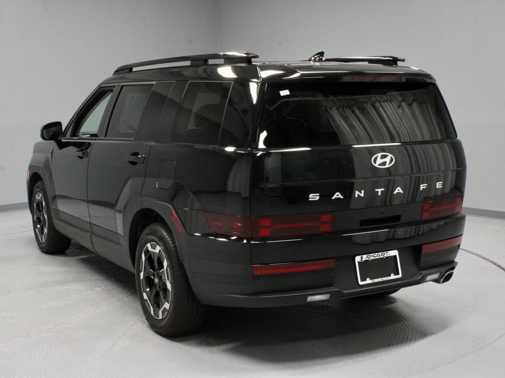 Used 2025 Hyundai Santa Fe SEL FWD image 8