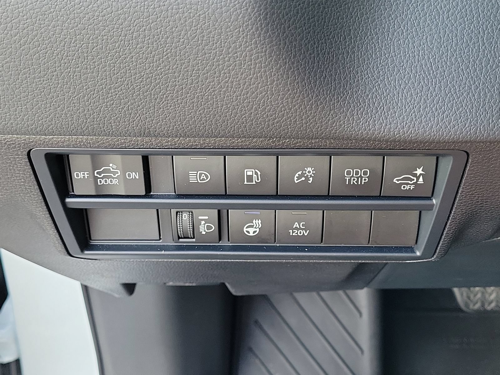 Used 2024 Toyota Tundra Limited w/ Power Package RWD image 27