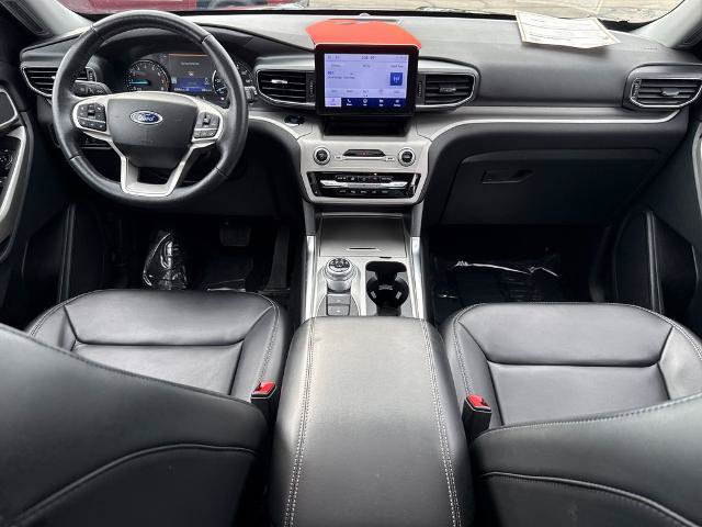 Certified 2023 Ford Explorer XLT w/ Equipment Group 202A AWD/4WD image 12