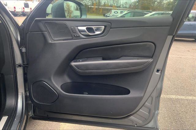 Used 2021 Volvo XC60 T5 Inscription image 22