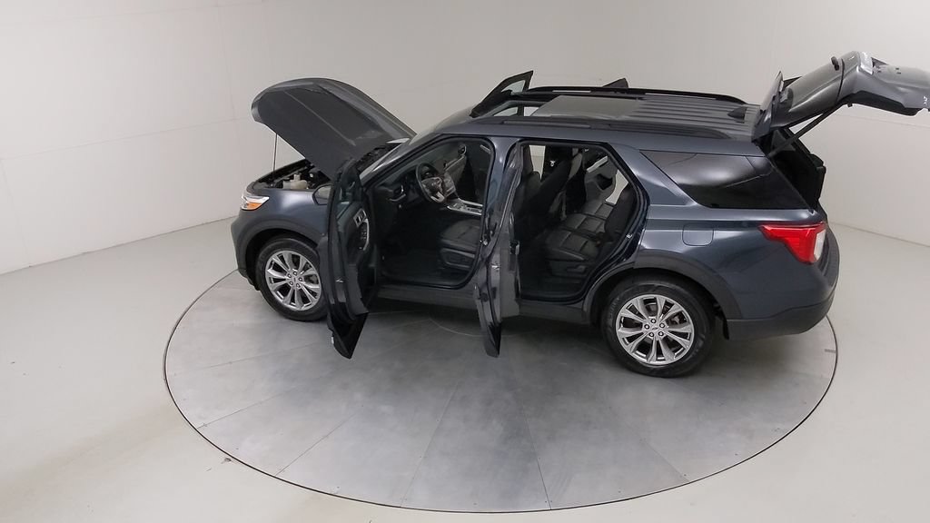 Certified 2023 Ford Explorer XLT w/ Equipment Group 202A AWD/4WD image 56