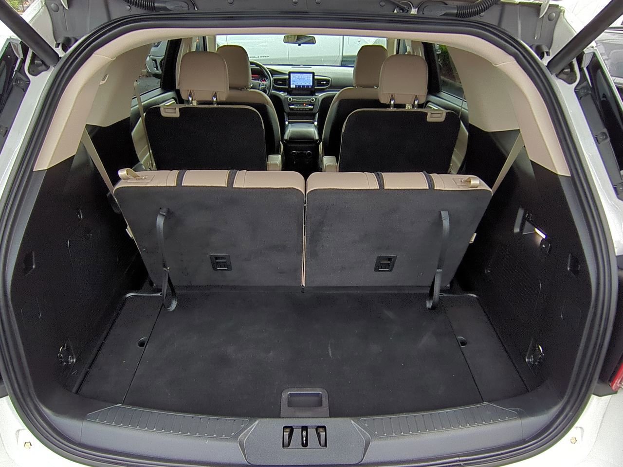 Certified 2020 Ford Explorer XLT w/ Equipment Group 202A image 13