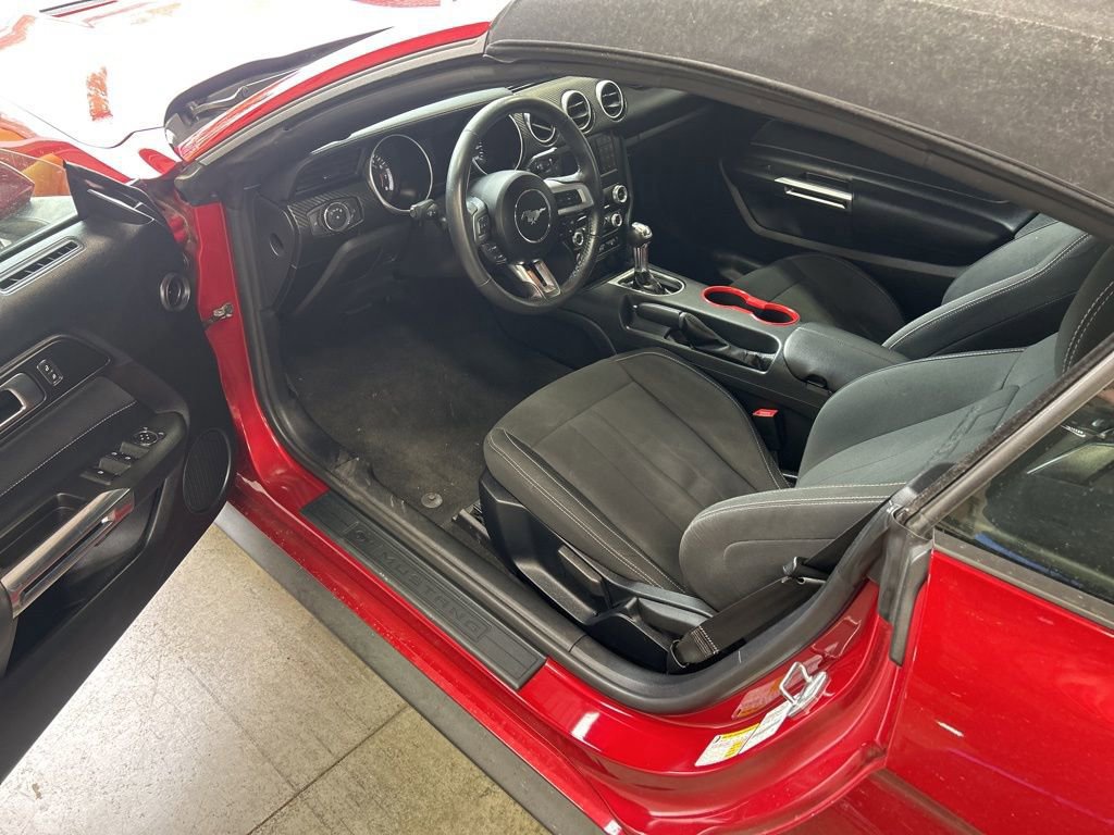 Certified 2021 Ford Mustang Convertible image 5