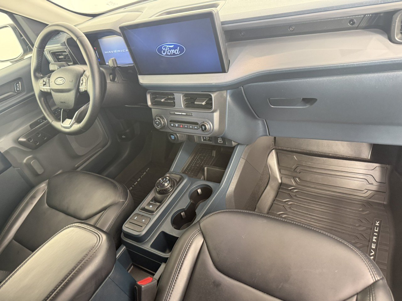 Certified 2025 Ford Maverick Lariat w/ Black Appearance Package AWD/4WD image 11