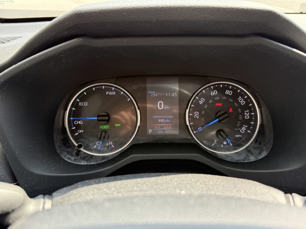 Used 2022 Toyota RAV4 XLE Premium image 25