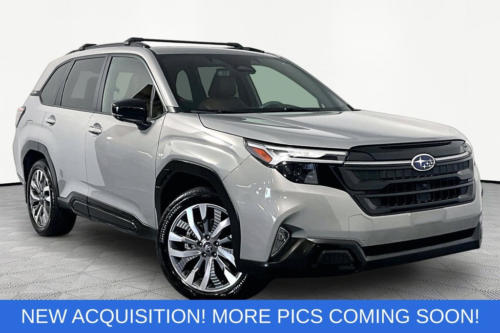 Used 2025 Subaru Forester Touring w/ Popular Package - Touring AWD/4WD image 1