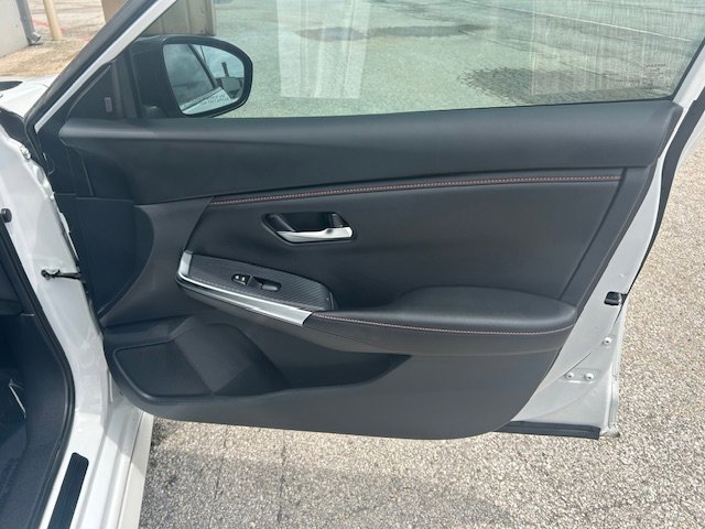 Used 2024 Nissan Sentra SR FWD image 10