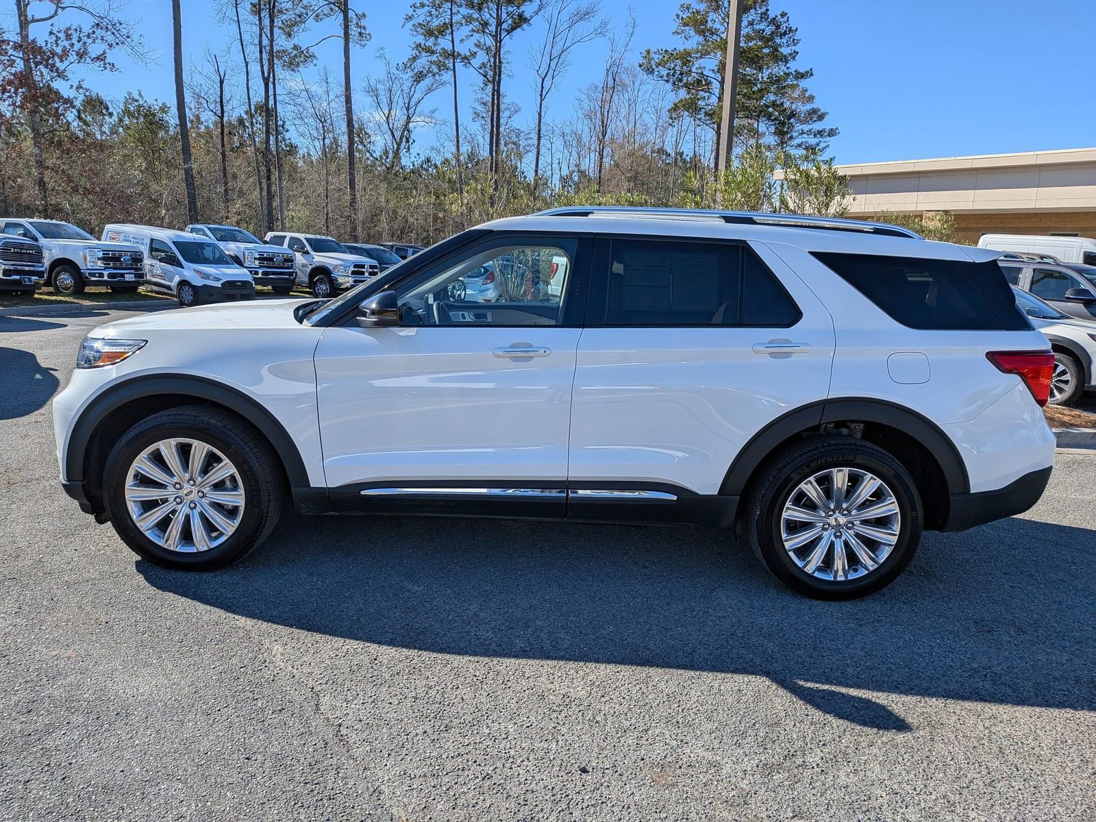 Certified 2023 Ford Explorer Limited w/ Limited Technology Package image 8