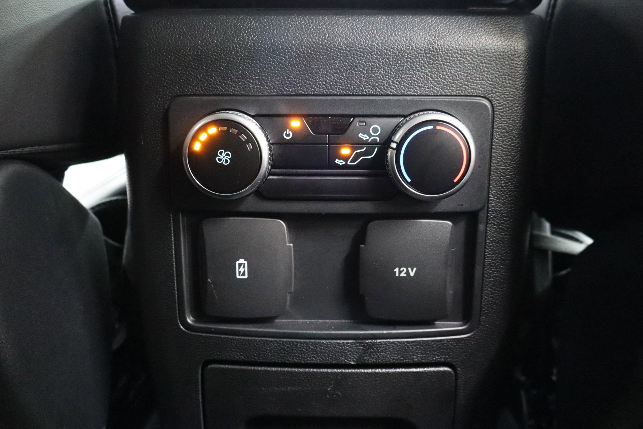 Certified 2023 Ford Explorer XLT w/ Equipment Group 202A image 28