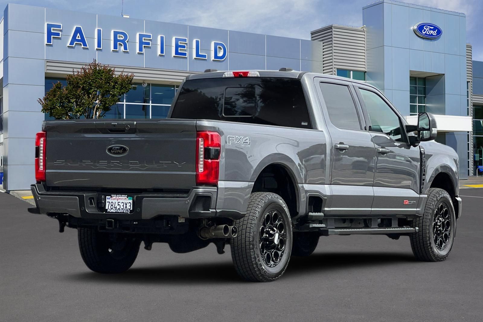 Certified 2024 Ford F250 Lariat w/ Lariat Ultimate Package AWD/4WD image 2