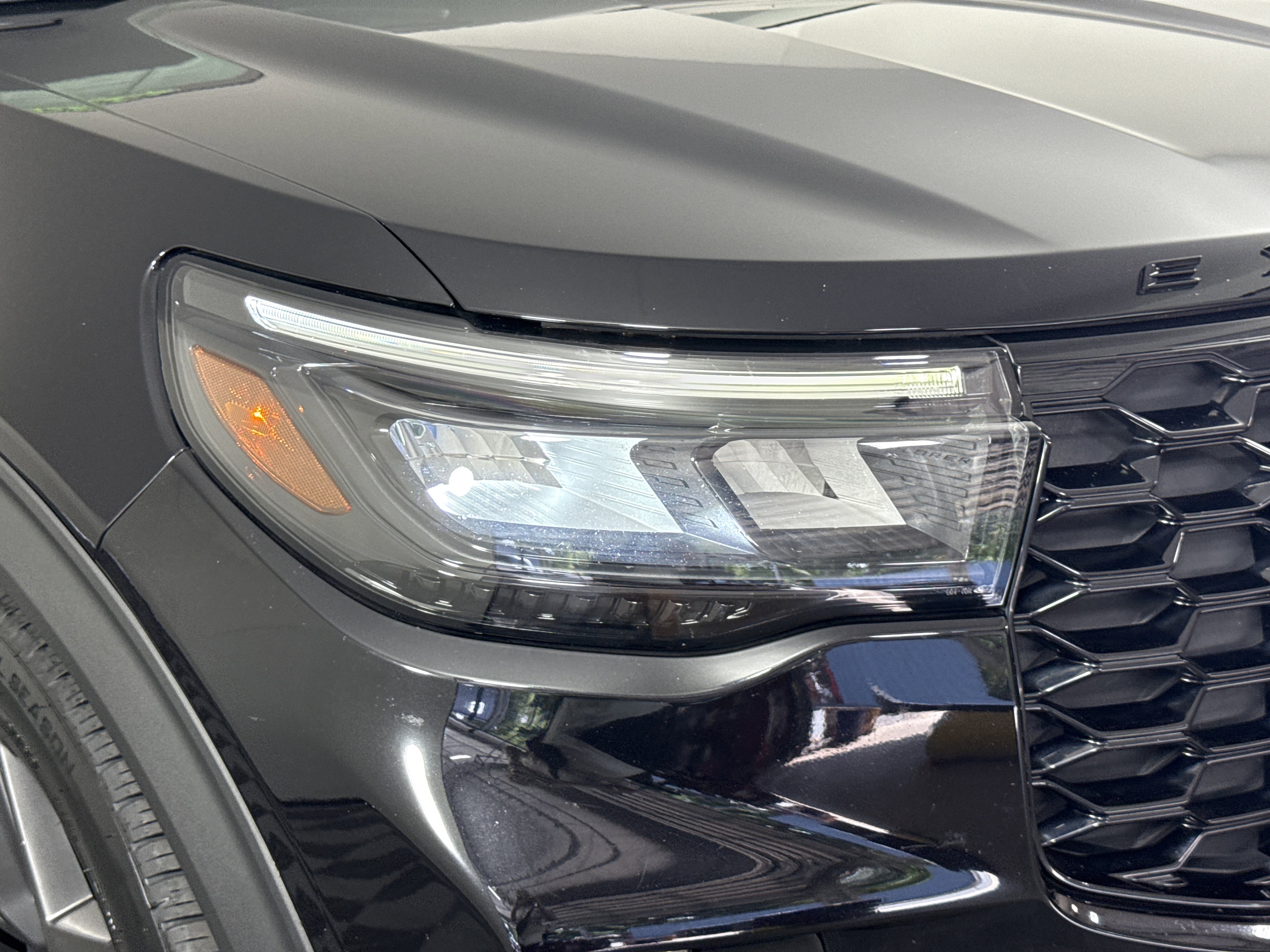 Certified 2025 Ford Explorer ST w/ Sun And Sound Package AWD/4WD image 7