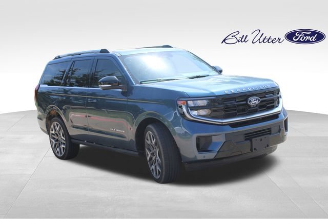 Certified 2027 Ford Expedition Platinum w/ Platinum Ultimate Package AWD/4WD image 3