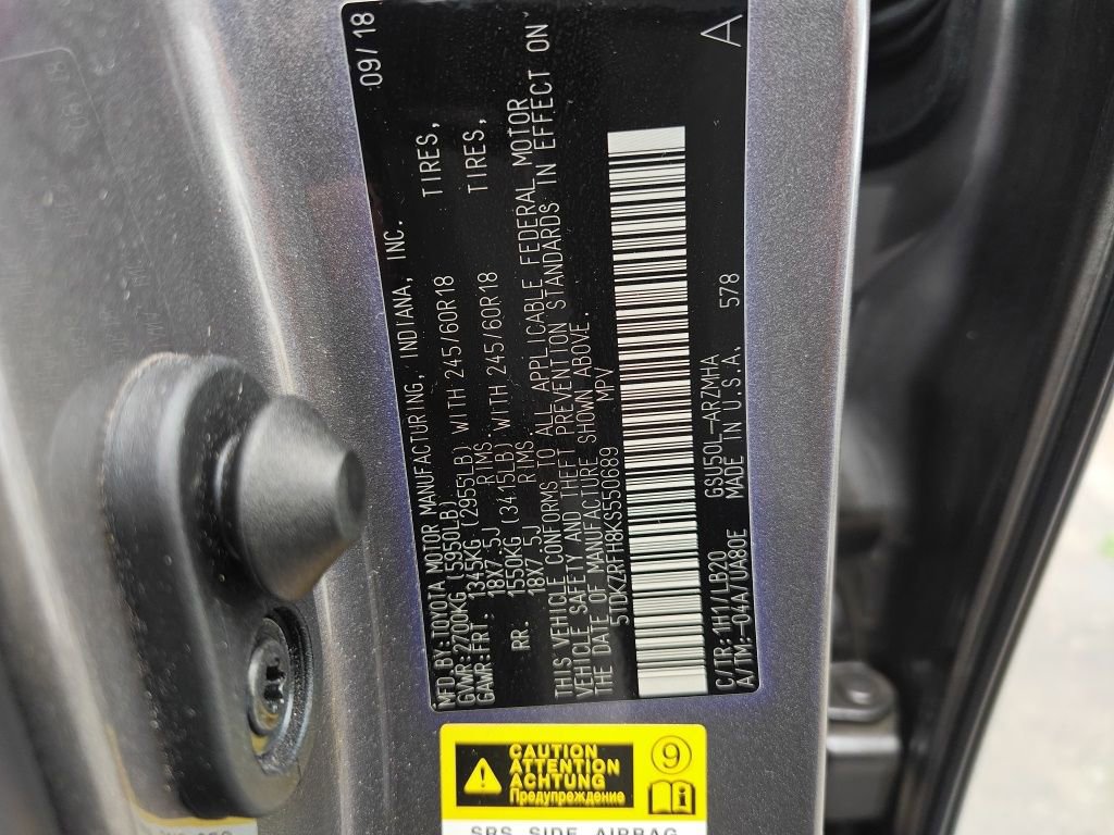 Used 2019 Toyota Highlander XLE FWD image 10