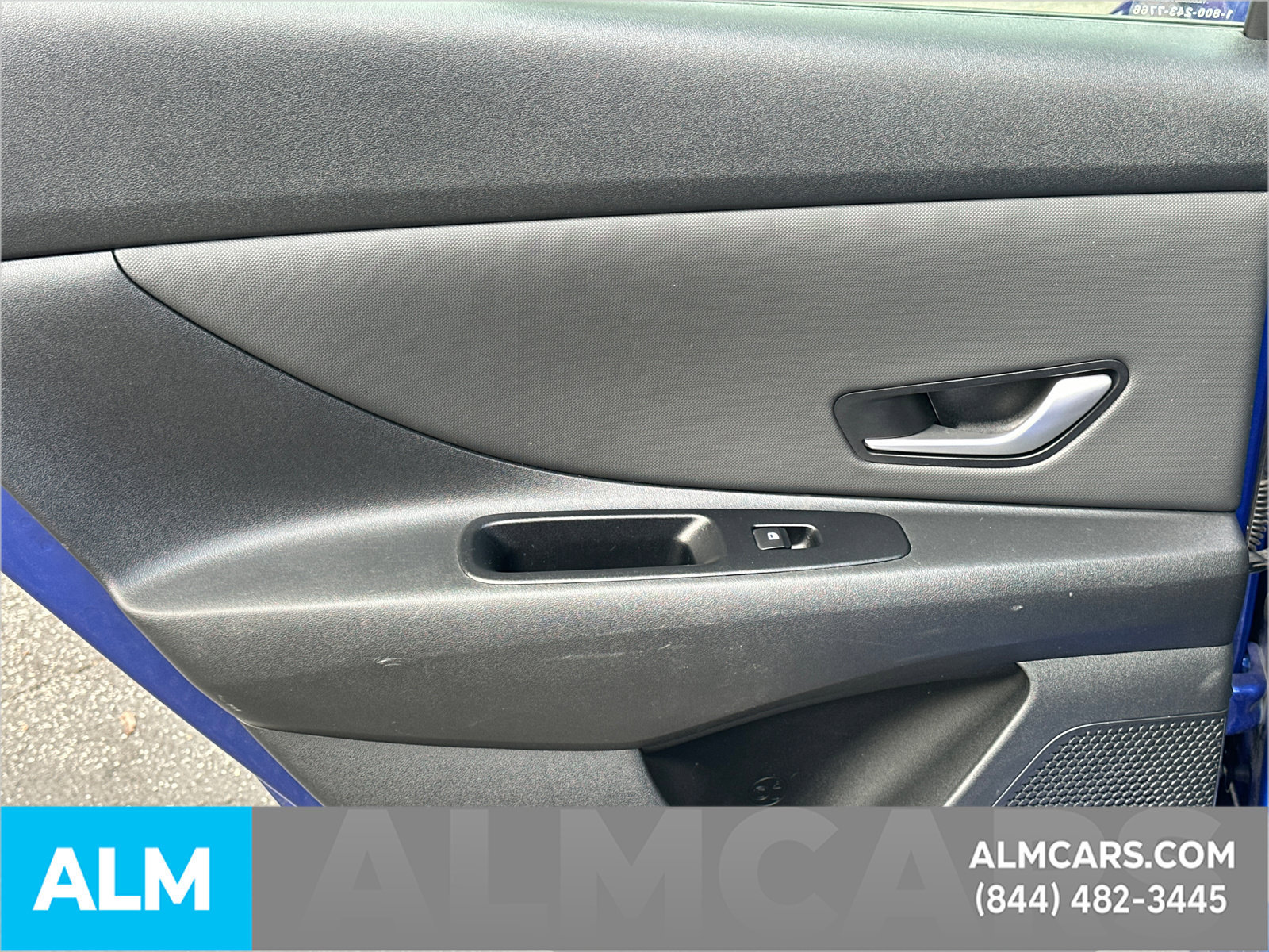 Used 2025 Hyundai Elantra SEL FWD image 24