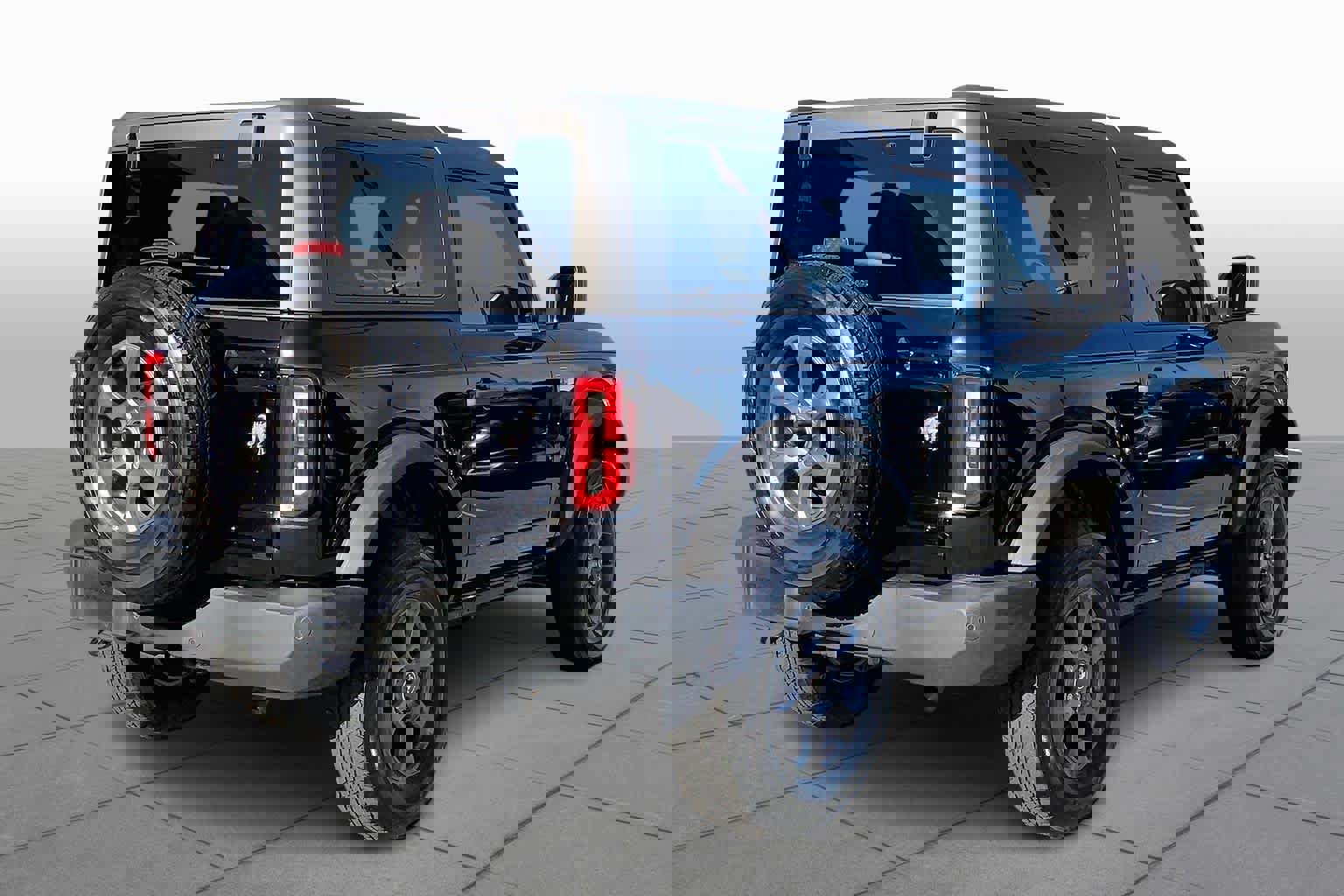 Certified 2024 Ford Bronco Big Bend image 3