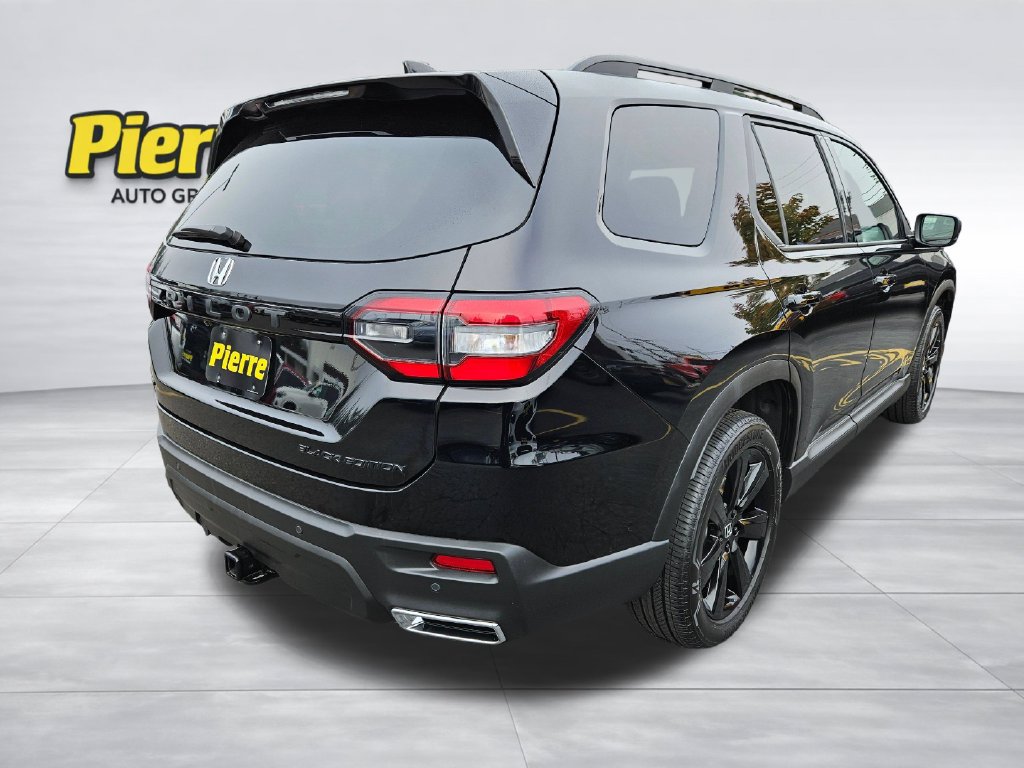 Used 2025 Honda Pilot Black Edition image 5