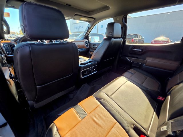 Used 2019 Chevrolet Silverado 1500 High Country AWD/4WD image 16
