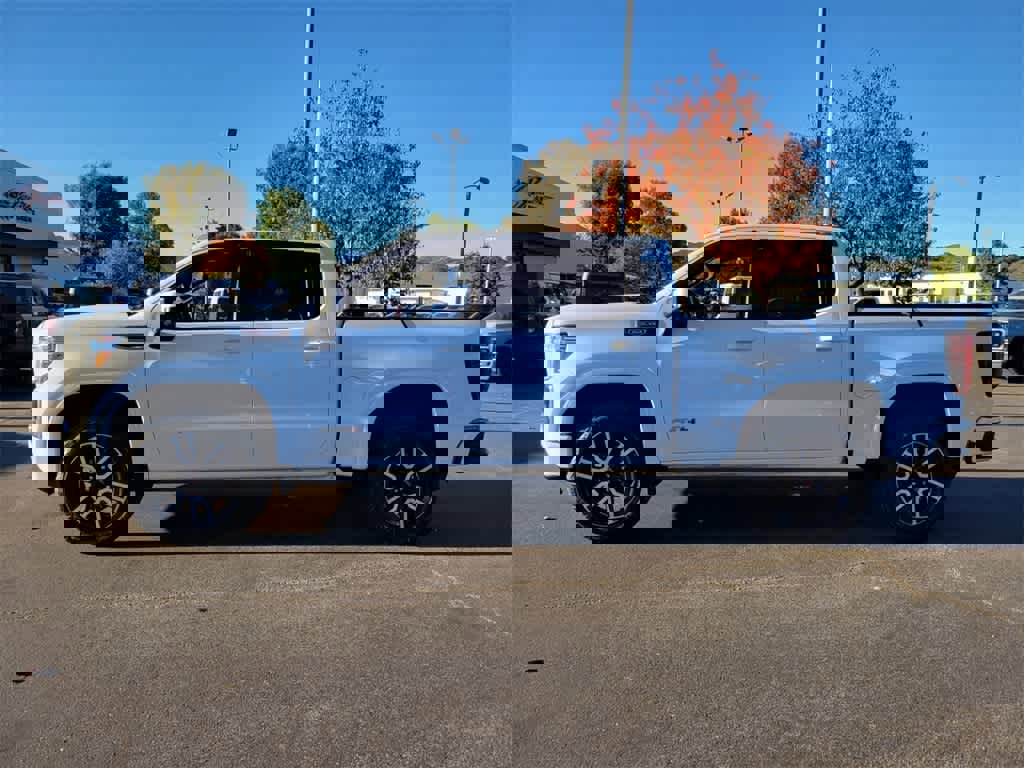 Used 2020 GMC Sierra 1500 AT4 w/ Technology Package image 2