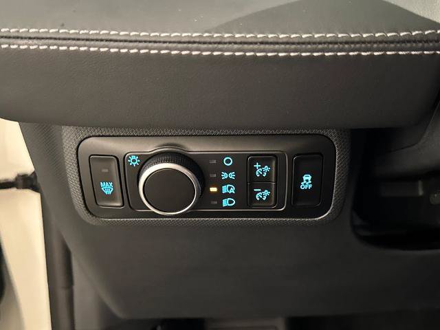 Certified 2025 Ford Mustang Mach-E Select RWD image 18