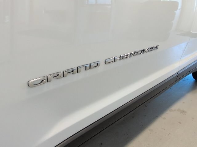 Used 2023 Jeep Grand Cherokee L Limited w/ Luxury Tech Group II AWD/4WD image 10