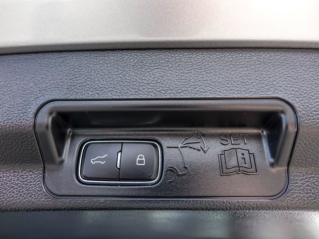 Certified 2023 Ford Explorer Limited w/ Limited Technology Package RWD image 26