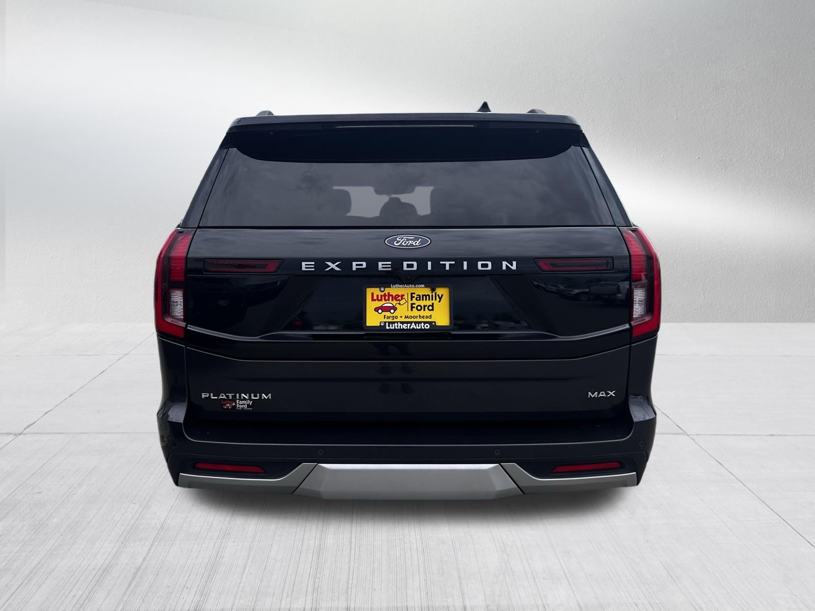 Certified 2025 Ford Expedition Max Platinum w/ Driver's Package AWD/4WD image 6