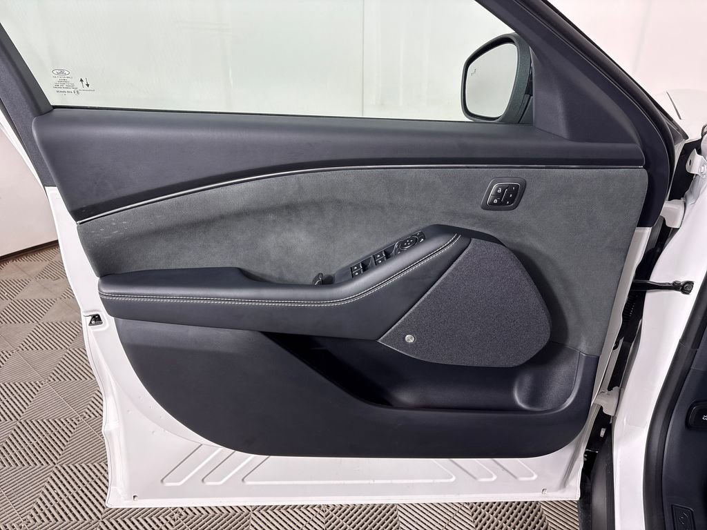 Certified 2025 Ford Mustang Mach-E GT image 15