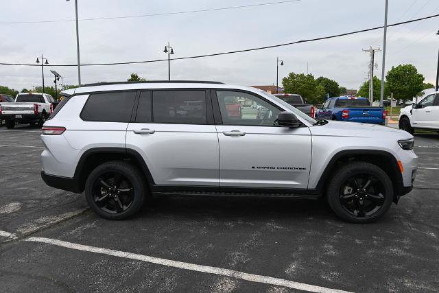 Used 2024 Jeep Grand Cherokee L Limited w/ Luxury Tech Group II AWD/4WD image 8