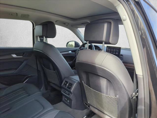 Used 2021 Audi Q5 Premium Plus w/ Premium Plus Package image 16