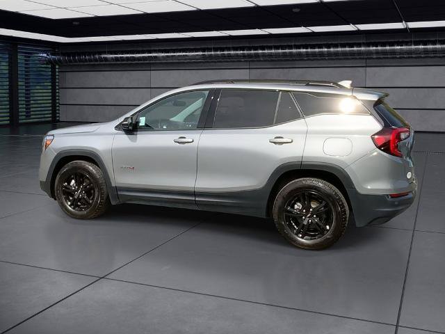 Used 2024 GMC Terrain AT4 AWD/4WD image 10