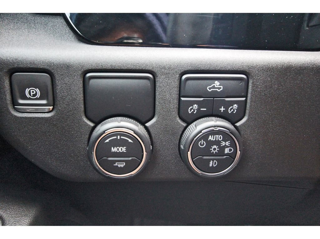 Used 2024 Chevrolet Silverado 1500 RST w/ Texas Edition Plus RWD image 18