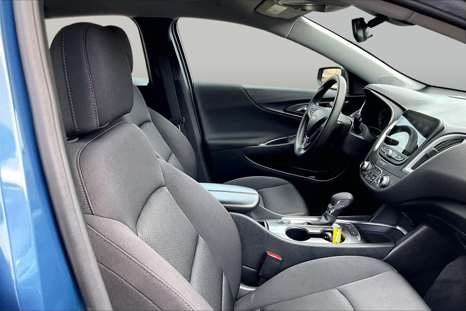 Used 2024 Chevrolet Malibu LT FWD image 11