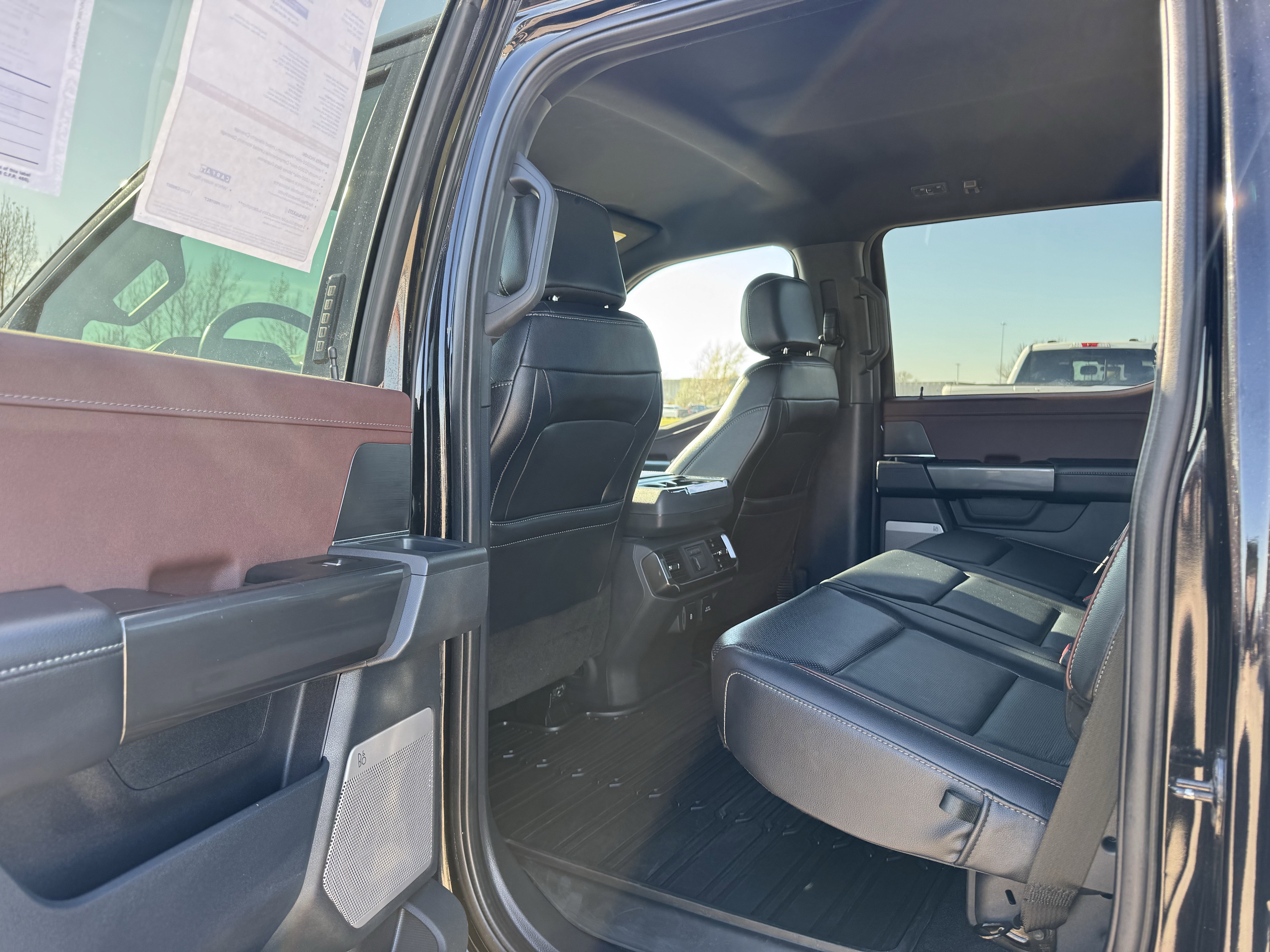 Certified 2022 Ford F150 Lariat w/ Equipment Group 502A High image 19