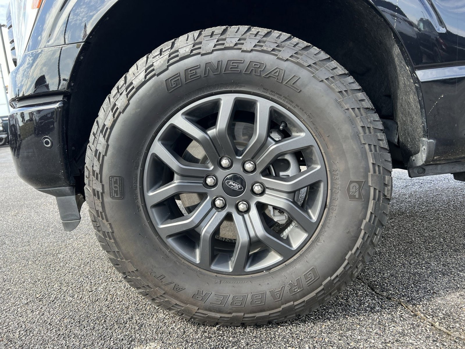 Certified 2023 Ford F150 Platinum w/ Equipment Group 701A High image 12