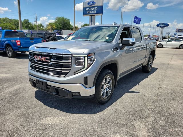 Used 2025 GMC Sierra 1500 SLT RWD image 3