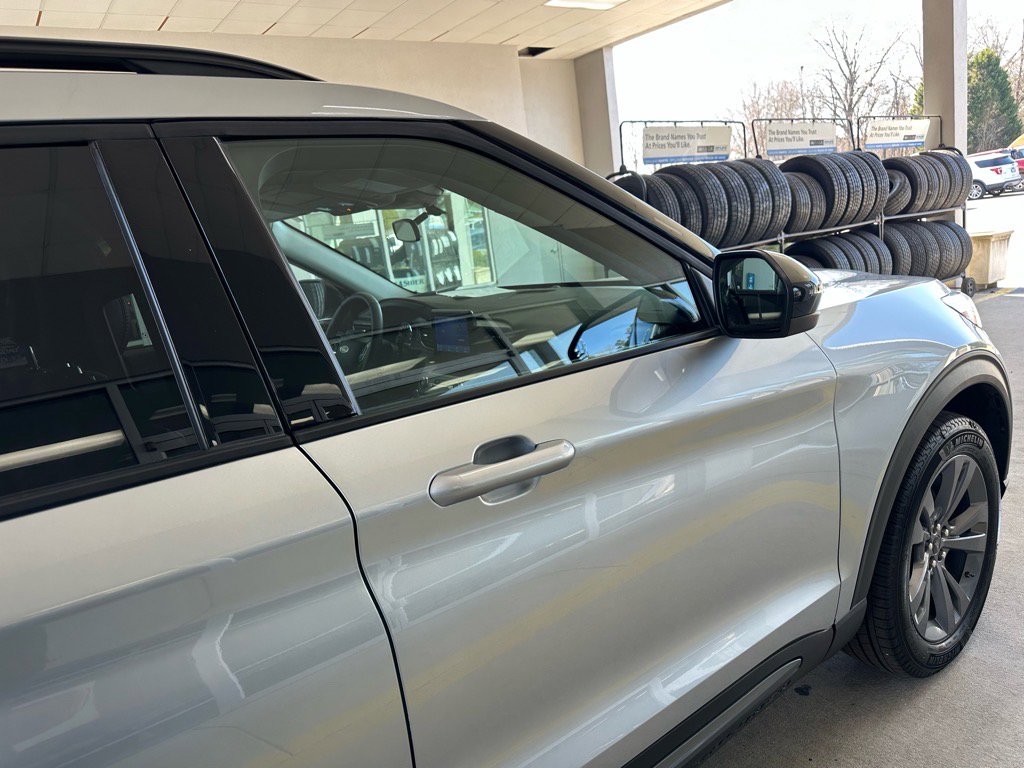 Certified 2024 Ford Explorer XLT w/ Equipment Group 202A image 8