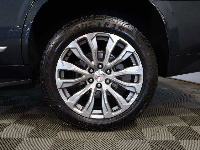 Used 2021 GMC Yukon Denali w/ LPO, Illumination Package image 31