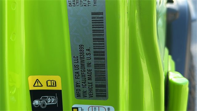 Used 2021 Jeep Wrangler Unlimited Rubicon w/ Xtreme Recon 35" Tire Package image 32