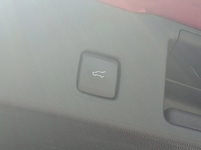 Certified 2022 Ford Escape SEL image 7