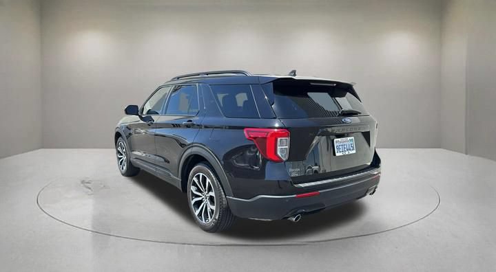 Certified 2022 Ford Explorer ST-Line RWD image 4