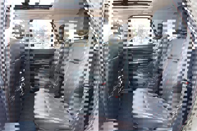 Certified 2024 Ford Expedition XLT image 24