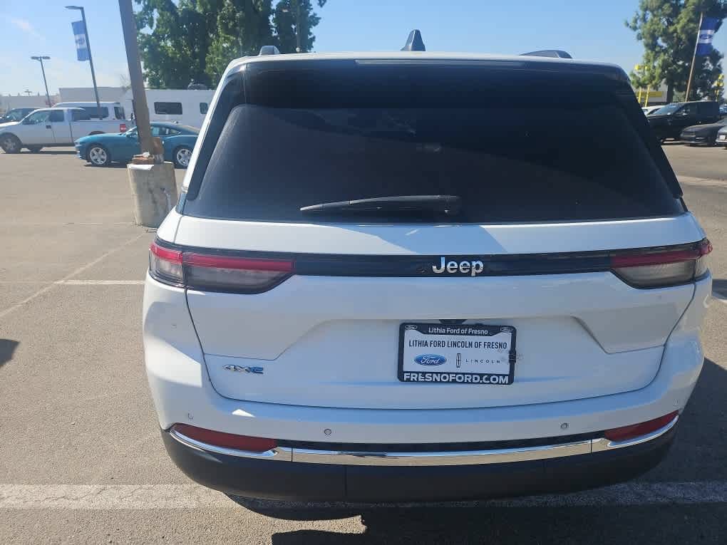 Used 2023 Jeep Grand Cherokee 4WD 4xe image 7