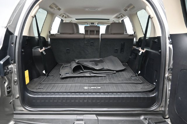 Used 2021 Lexus GX 460 Premium w/ Premium Package AWD/4WD image 36