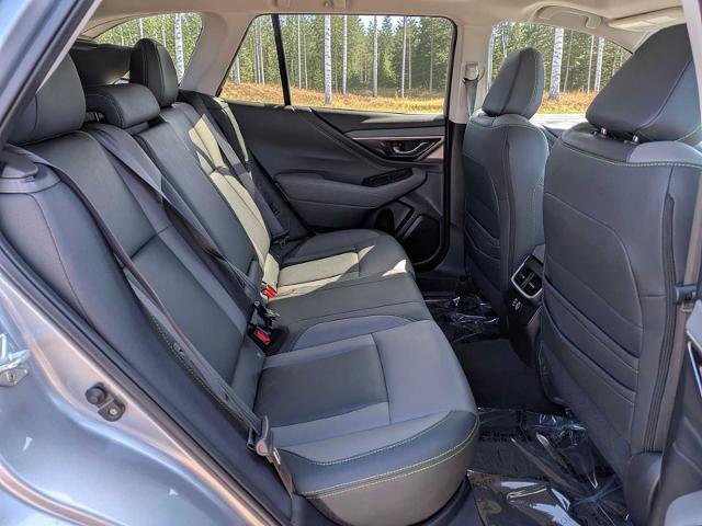 Used 2023 Subaru Outback Onyx Edition AWD/4WD image 23