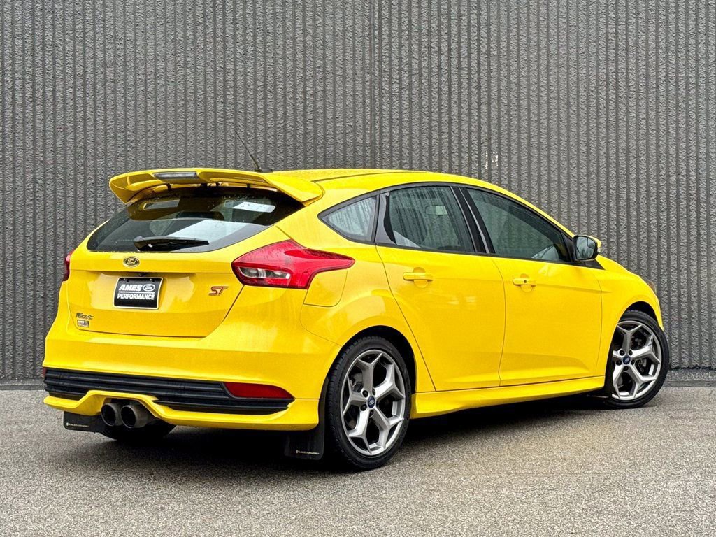 Certified 2018 Ford Focus ST image 4