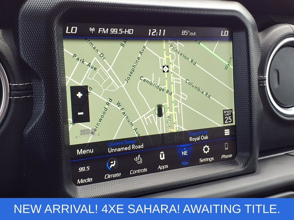 Used 2023 Jeep Wrangler Unlimited Sahara w/ Cold Weather Group AWD/4WD image 8