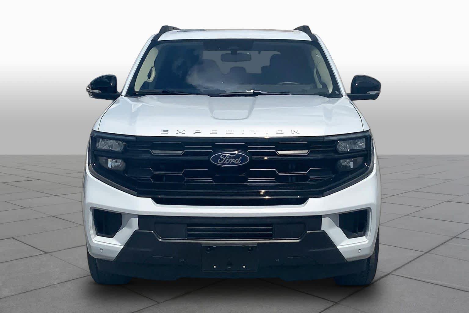 Certified 2025 Ford Expedition Active AWD/4WD image 4