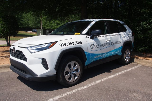 Used 2024 Toyota RAV4 LE FWD image 4
