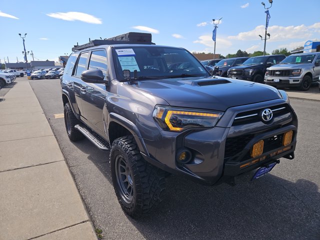 Used 2023 Toyota 4Runner TRD Off-Road Premium w/ Moonroof Package AWD/4WD image 6